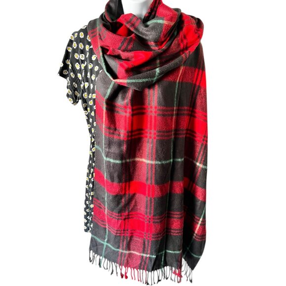 Red & Black Plaid Tartan Scarf Wrap Fringe Edges Soft Warm Flannel - Picture 5 of 11